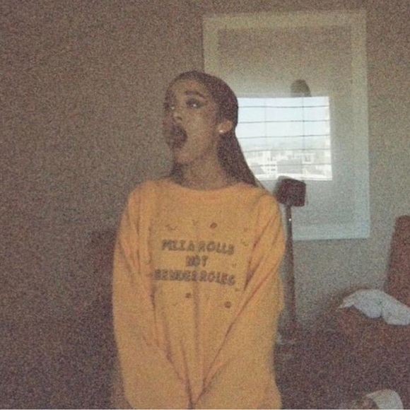 Sweaters - Crewneck